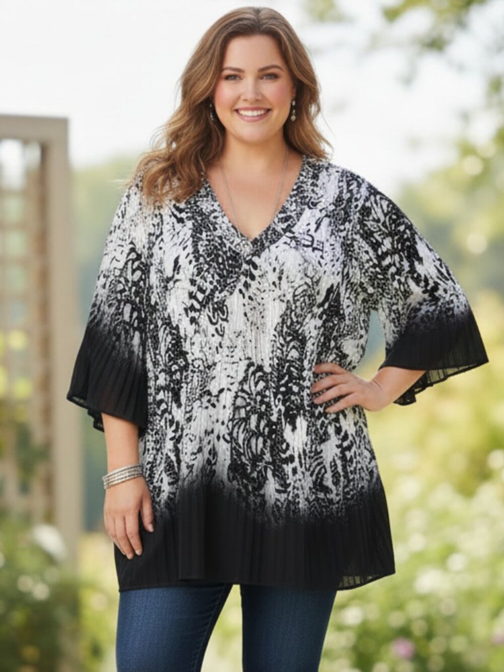 Avenue 22 24 2X Top Black White 3/4 Sleeve Beaded V Neck Crinkle Boho Whimsigoth